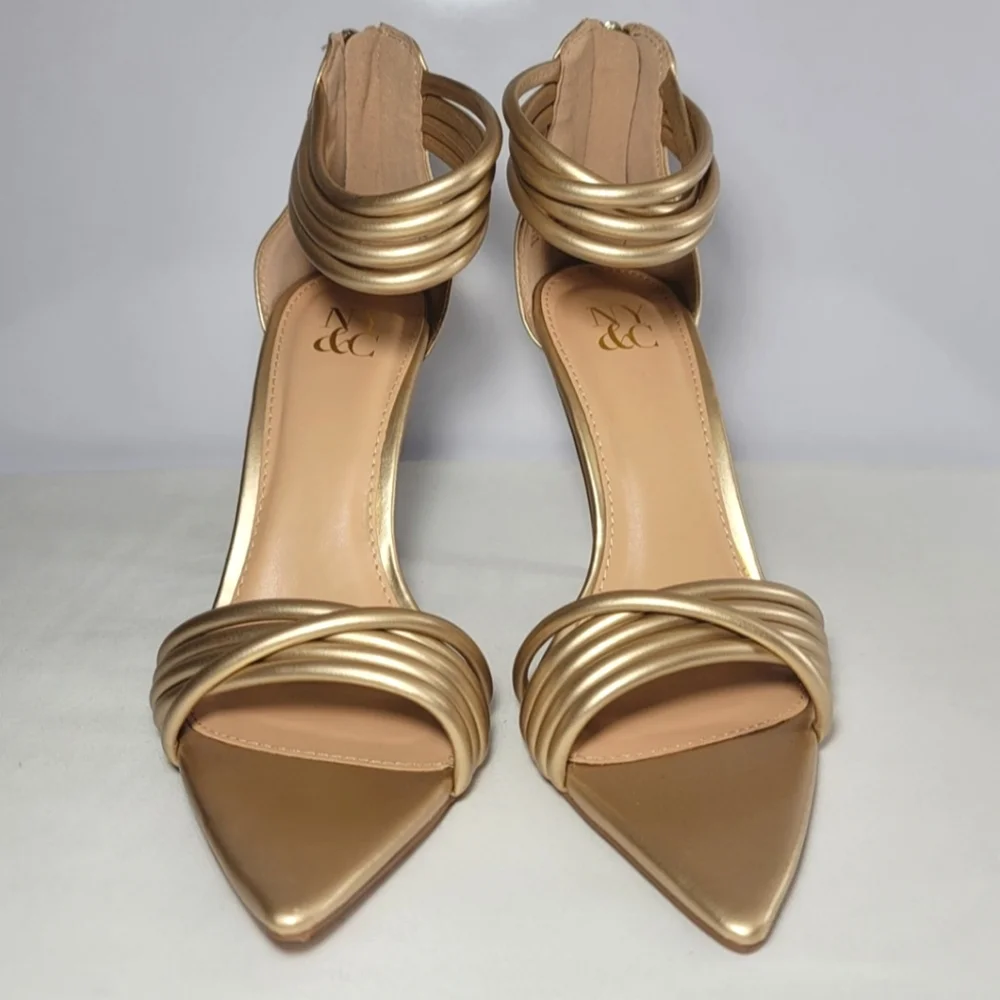 New York & Company Womens Size 8 Tubular Heels.